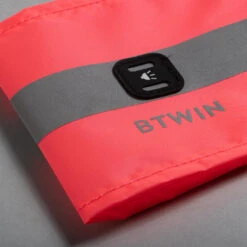 BTWIN BANDEAU DE VISIBILITE DE SAC JOUR NUIT ROSE FLUO -Cycle Libre Magasin bandeau de visibilite de sac jour nuit rose fluo 2