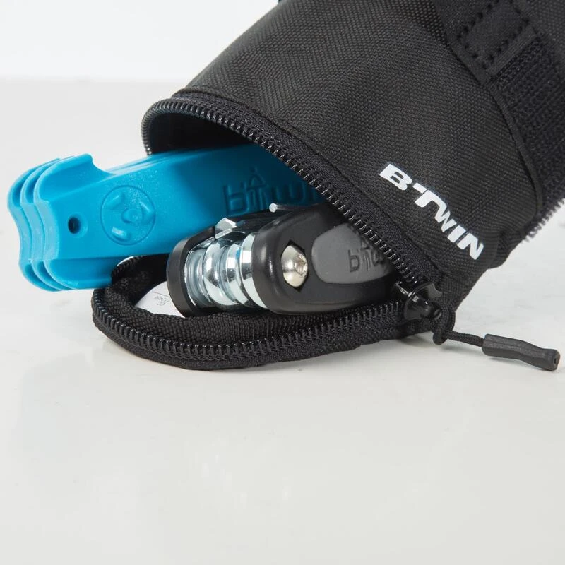 BTWIN KIT RÉPARATION VELO ET SACOCHE DE SELLE 100 0,5L NOIR 2 BTWIN KIT RÉPARATION VELO ET SACOCHE DE SELLE 100 0,5L NOIR – Image 2