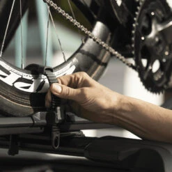 Porte-vélo De Toit Thule FastRide -Cycle Libre Magasin porte velo de toit thule fastride 6