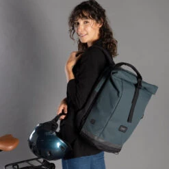 SAC A DOS VELO POUR PORTE BAGAGES DOUBLE 27 LITRES -Cycle Libre Magasin sac a dos velo pour porte bagages double 27 litres 5