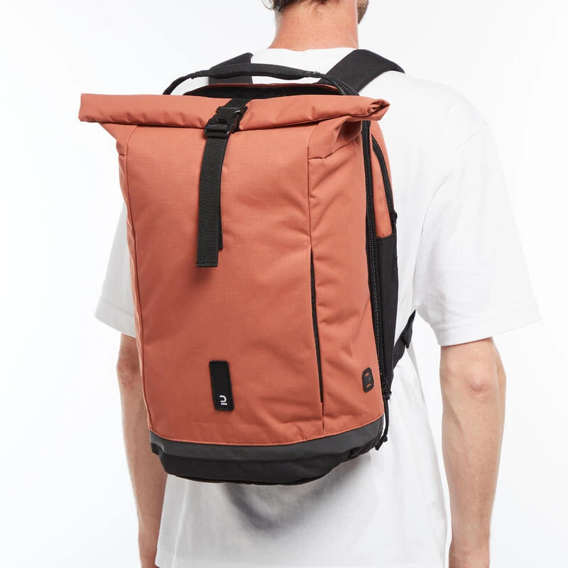 BTWIN SAC A DOS VELO POUR PORTE-BAGAGES DOUBLE 27 LITRES SEPIA 2 BTWIN SAC A DOS VELO POUR PORTE-BAGAGES DOUBLE 27 LITRES SEPIA – Image 2