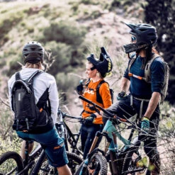 Sac D'hydratation Thule Rail 8L Noir -Cycle Libre Magasin sac dhydratation thule rail 8l noir 4