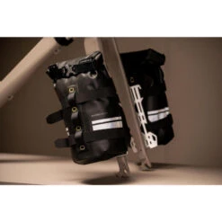 Riverside SACOCHE BIKEPACKING DE FOURCHE 4 L ETANCHE IPX6 BIKEPACKING 13 Riverside SACOCHE BIKEPACKING DE FOURCHE 4 L ETANCHE IPX6 BIKEPACKING -Cycle Libre Magasin sacoche bikepacking de fourche 4 l etanche ipx6 bikepacking 5