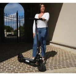 Trottinette électrique Urbanglide Ride 100 MAX 36v - 350W - 10" 11 Trottinette électrique Urbanglide Ride 100 MAX 36v - 350W - 10" -Cycle Libre Magasin trottinette electrique urbanglide ride 100 max 36v 350w 10 5